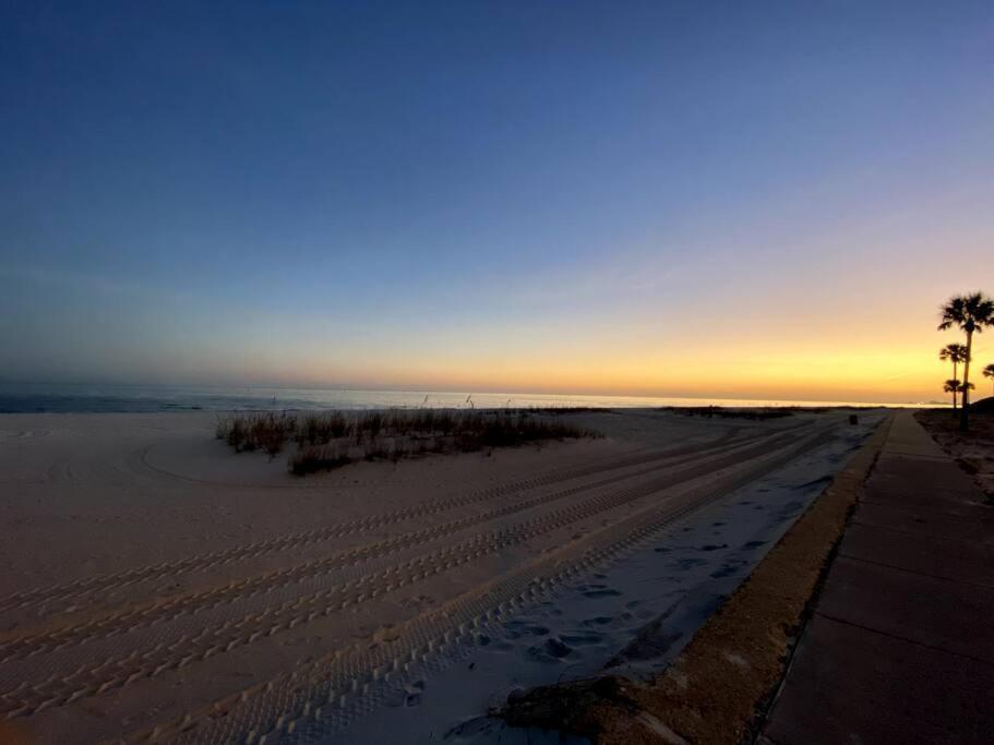 White Sand Getaway Steps From Beach Gulfport Esterno foto