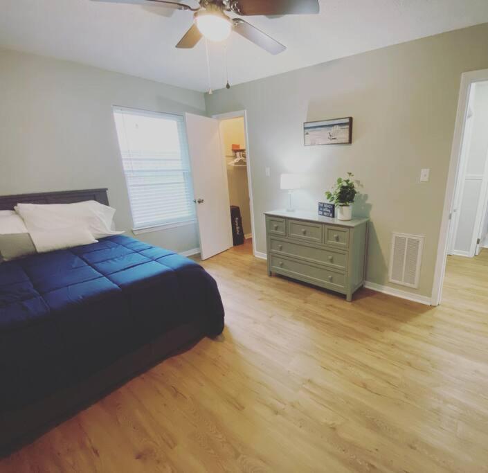 White Sand Getaway Steps From Beach Gulfport Esterno foto