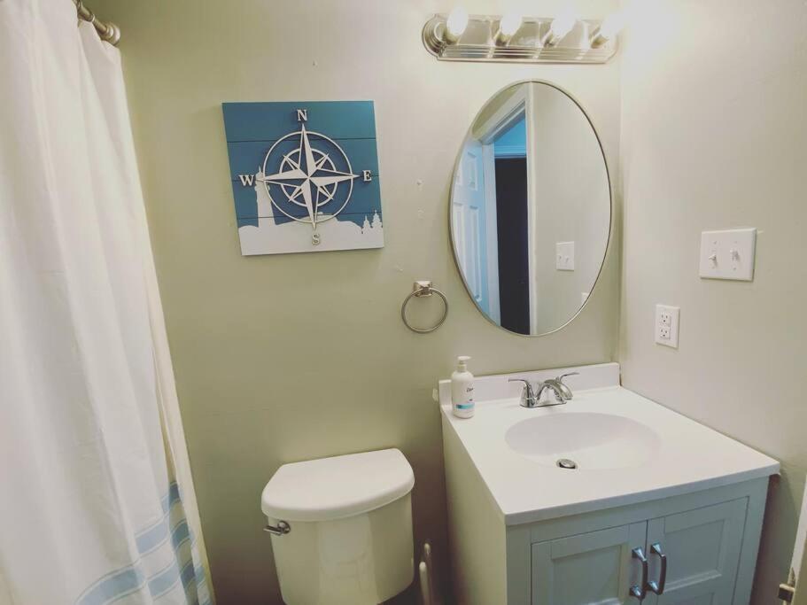 White Sand Getaway Steps From Beach Gulfport Esterno foto